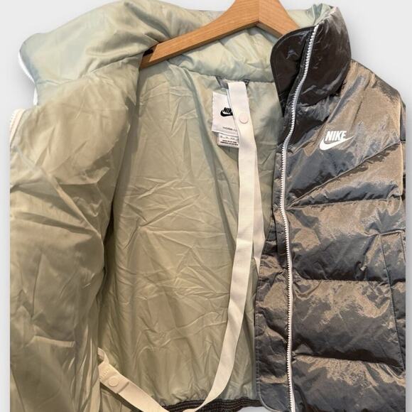 NIKE Sportswear Therma-fit City Series Shine Puffer Jacket Size XS - Picture 6 of 12